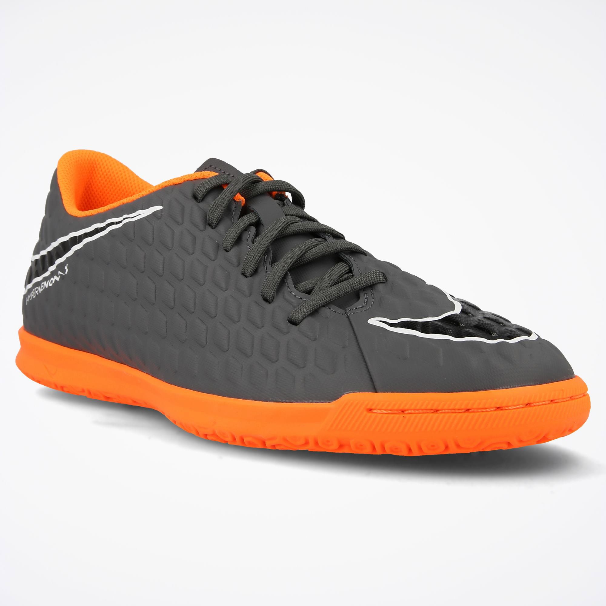 nike football shoes outlet