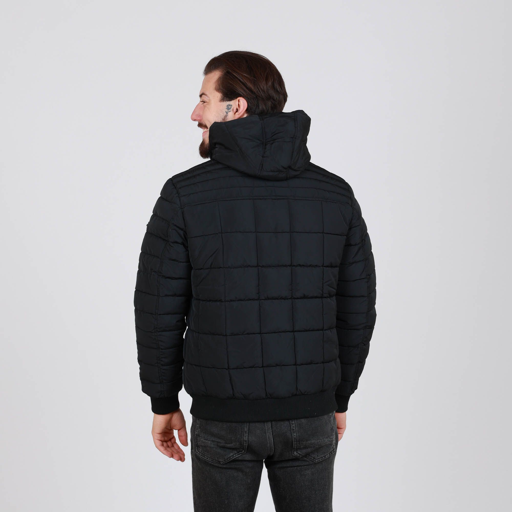 JAKNE ODEĆA MUŠKARCI