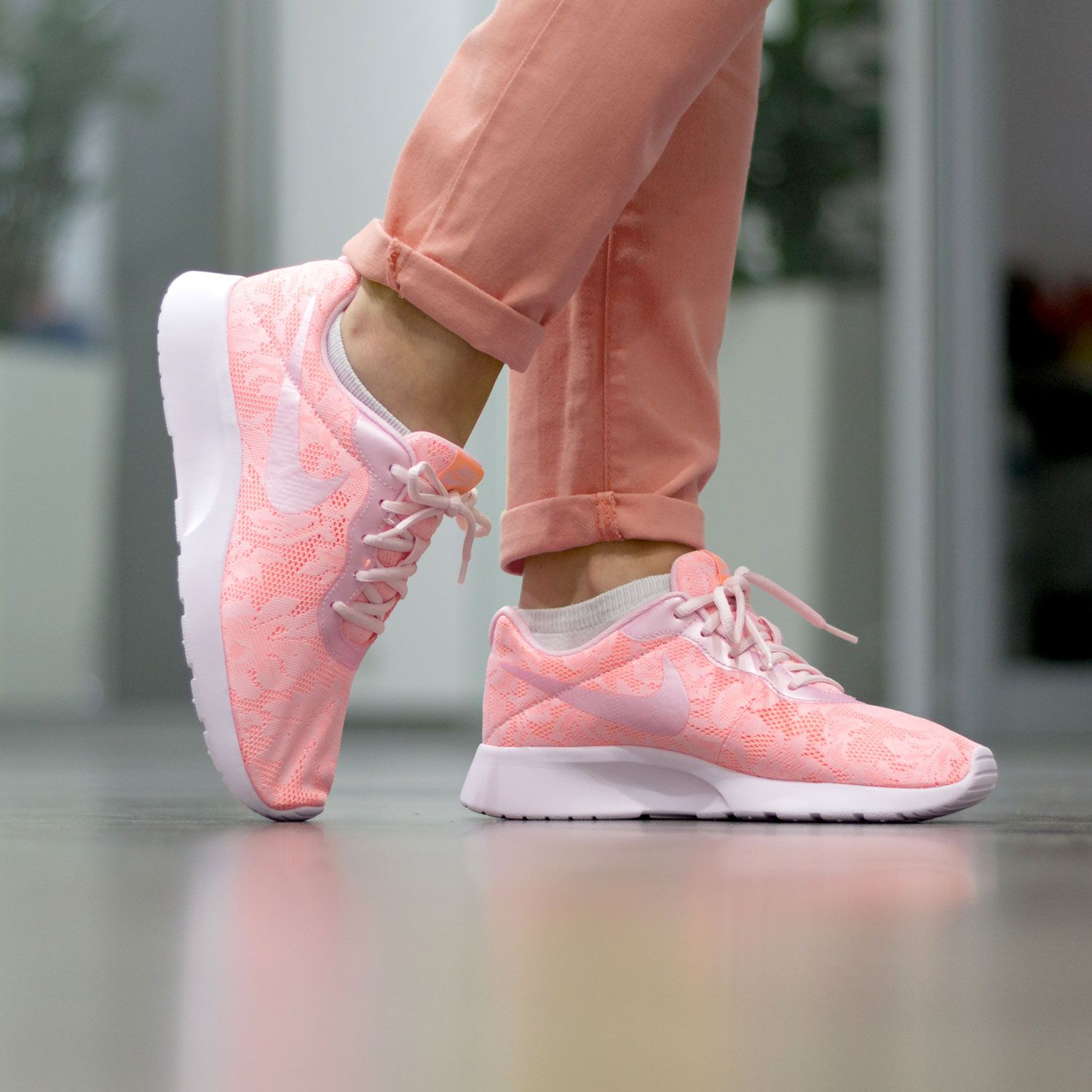 nike tanjun eng w