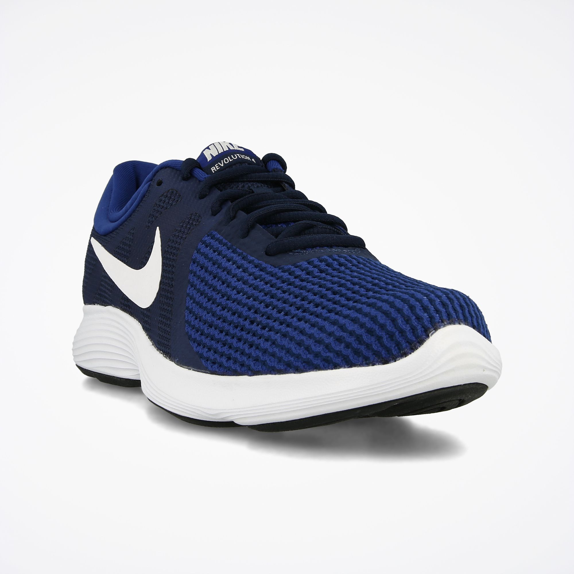 nike sneakers karachi